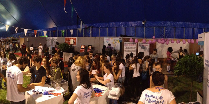 Festival Solidays : un stand et deux minutes sur la grande scène pour convaincre…