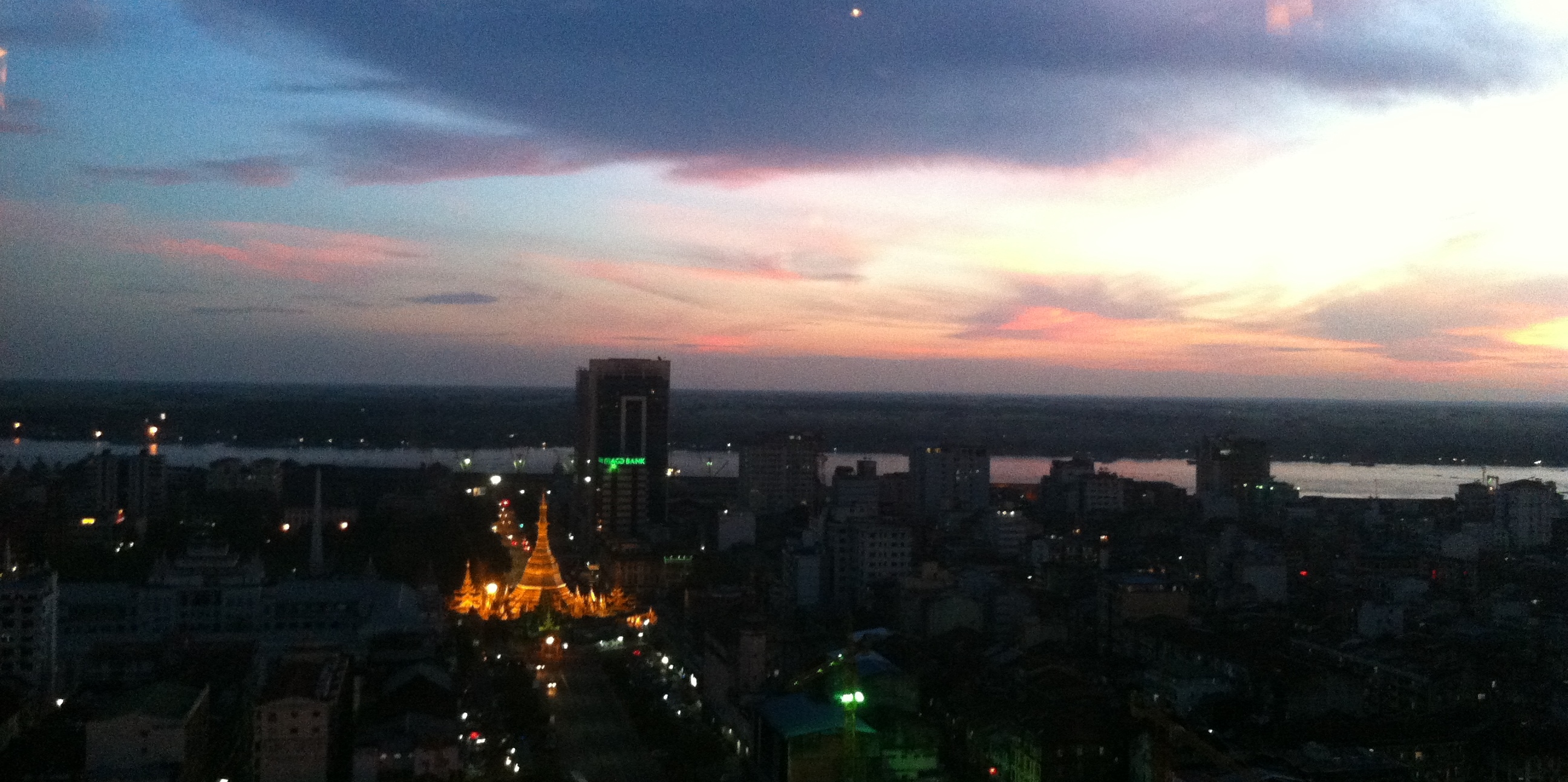 Chronique nocturne d’une occidentale bien pâlotte à Yangon