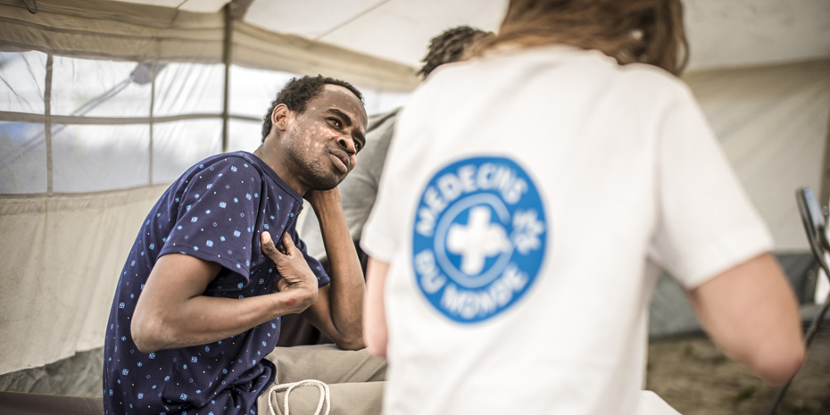 A Calais, une opération humanitaire inédite