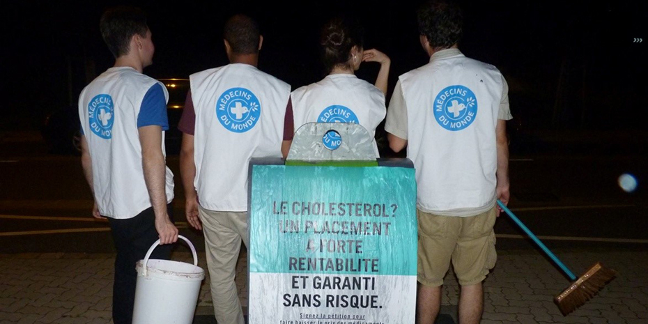 Colle, seau, balais … les armes de MdM à Strasbourg