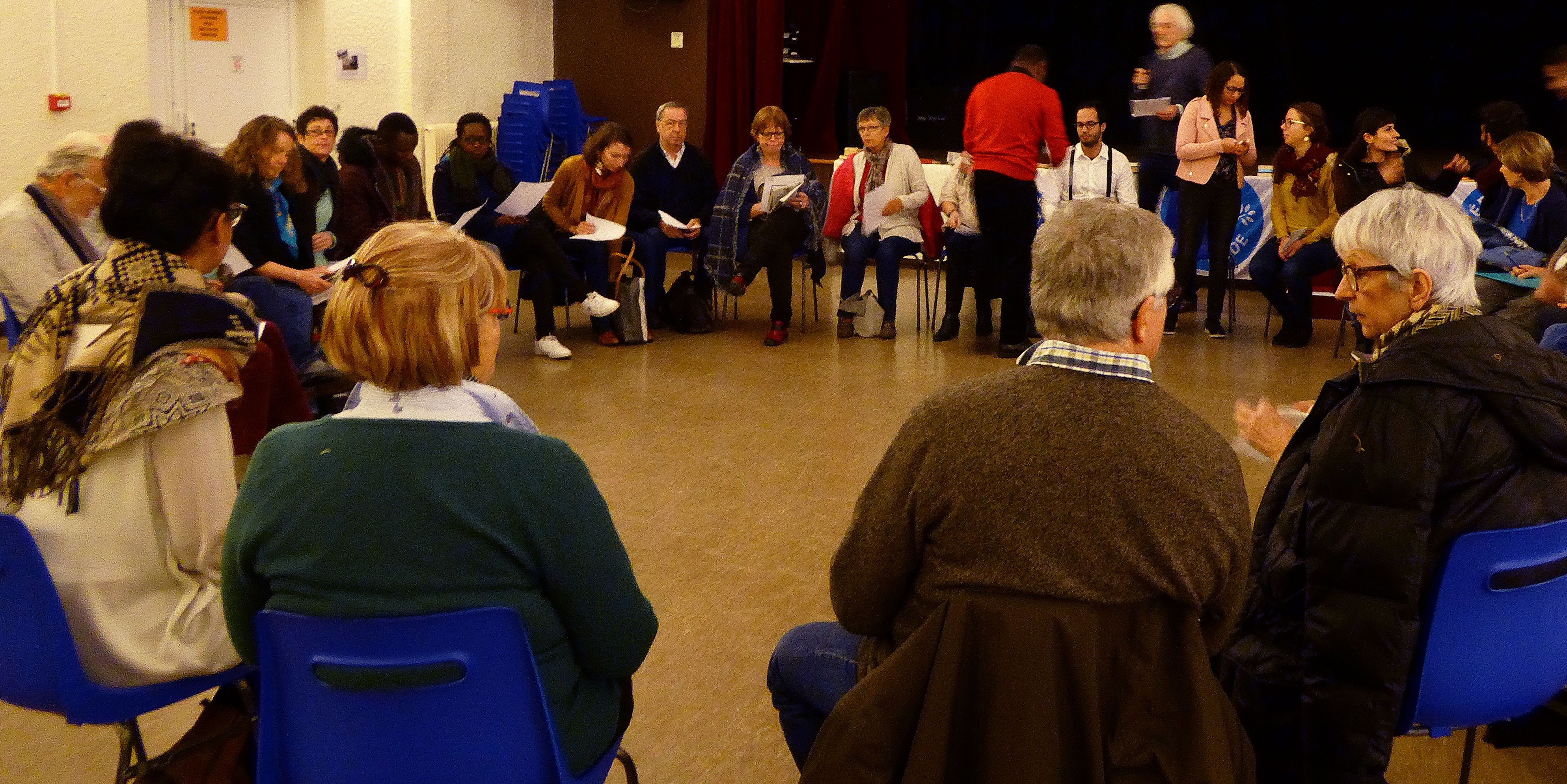 Ruche, pétales et canyoning… ou la journée régionale associative en Normandie